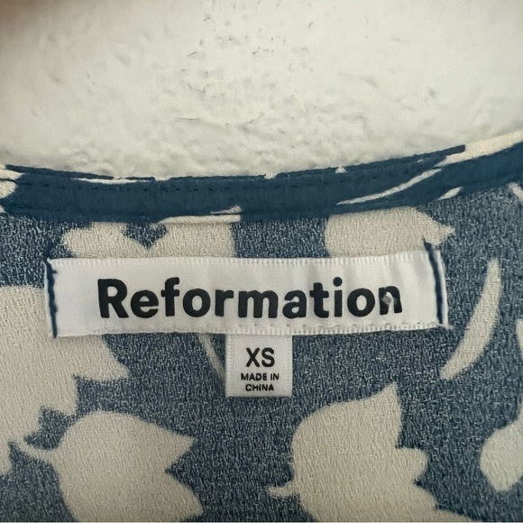 Reformation Laurent Dress in Tuli extra small - Picture 9 of 14